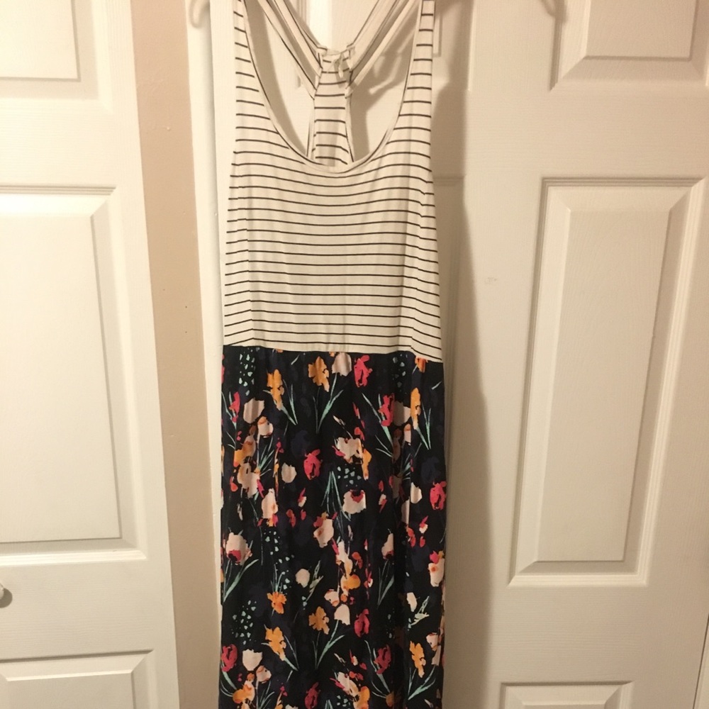 XL Mudd Sleeveless, Springtime Maxi Dress